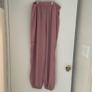 Woman’s: Pink Cargo Pockets Jogger Pants Size:1Xl